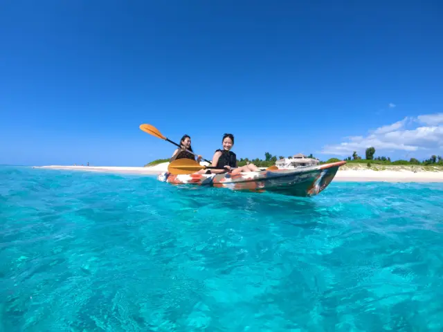 ★春の特別SALE【石垣島/1日】迷ったらコレ☆ウミガメを探そう！川平湾SUP/カヌー＆青の洞窟シュノーケリングツアー★＜写真無料＆送迎付き＞