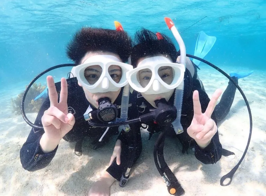 【石垣島/1日】遭遇率90%以上！マンタorウミガメシュノーケリング＆幻の島上陸＆体験ダイビングツアー☆初心者歓迎＜水中写真＆送迎付き＞少人数制で安心♪（No.525）