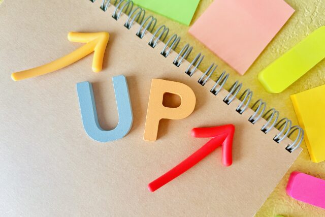 アップ　UP　上がる